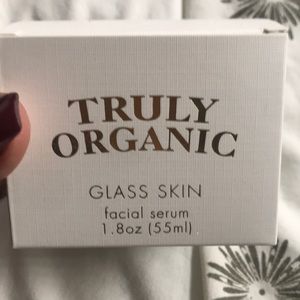 Luxurious Serum cream, Brand new in box